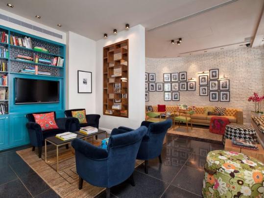 Hotel Center Chic
