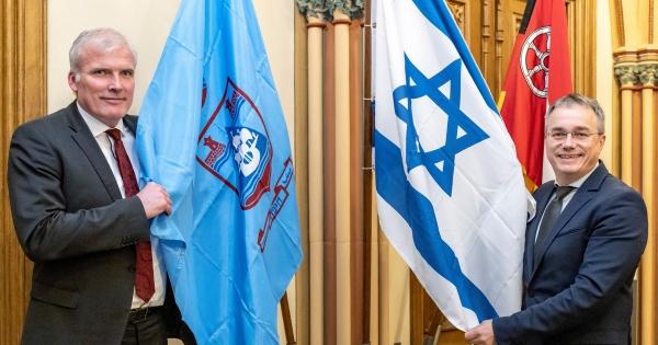 Oberbürgermeister Andreas Bausewein und der Stadtratsvorsitzende Michael Panse